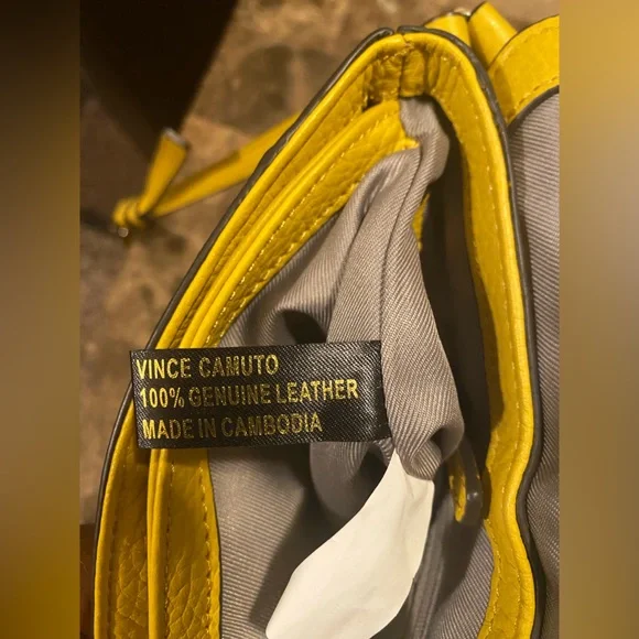 Sold🛑💛Vince Camuto~Leather Crossbody Front/Flap Color-Dandelion - Picture 8 of 12
